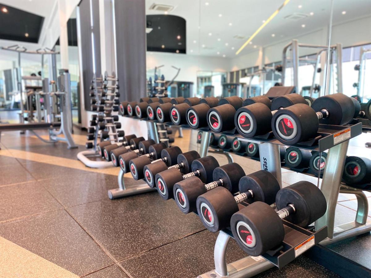 The Oceanic Sportel Phuket - Sha Extra Plus 外观 照片 Dumbbells on a rack
