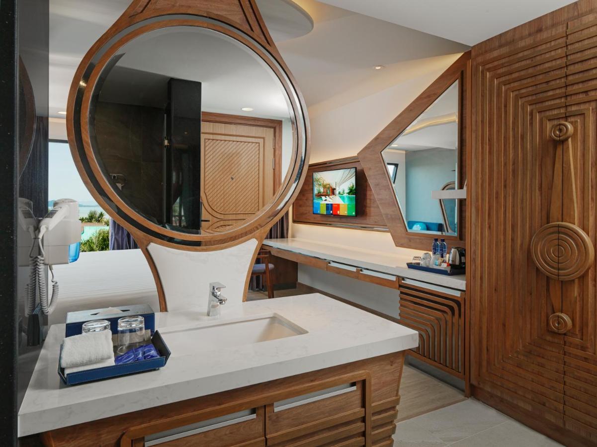 The Oceanic Sportel Phuket - Sha Extra Plus 外观 照片 Bathroom