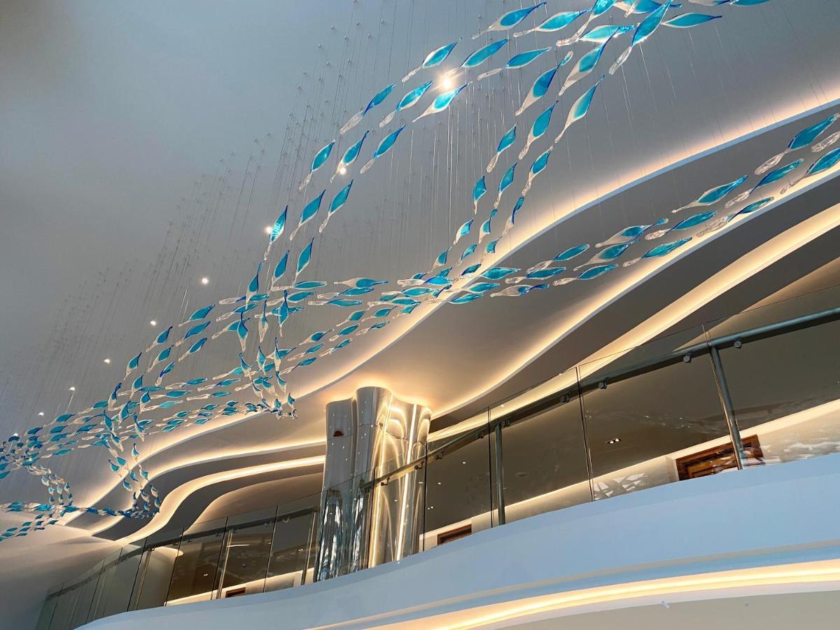 The Oceanic Sportel Phuket - Sha Extra Plus 外观 照片 The ceiling of the lobby