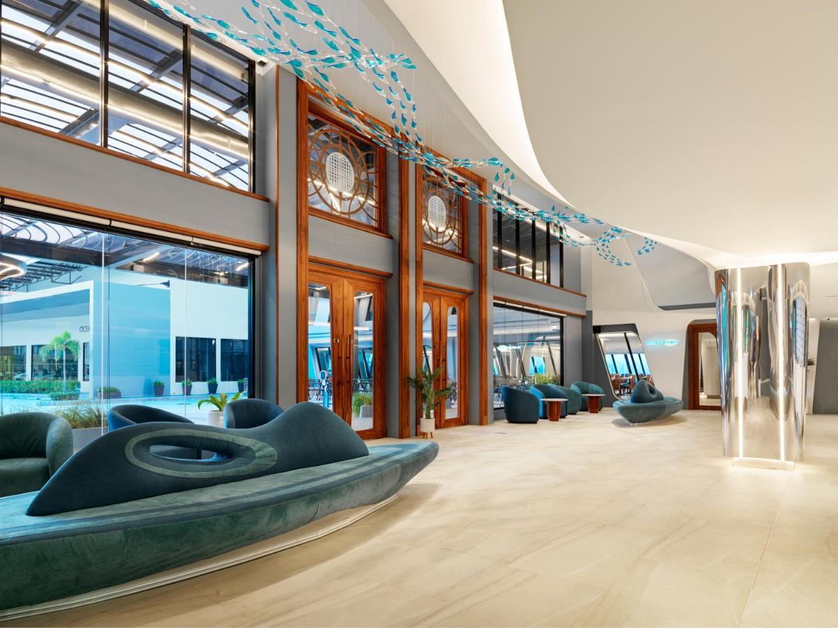 The Oceanic Sportel Phuket - Sha Extra Plus 外观 照片 Interior of the hotel